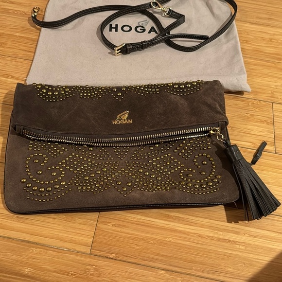 Hogan brown suede cross body /clutch bag, with brass studs. Two pockets. New - Picture 5 of 13